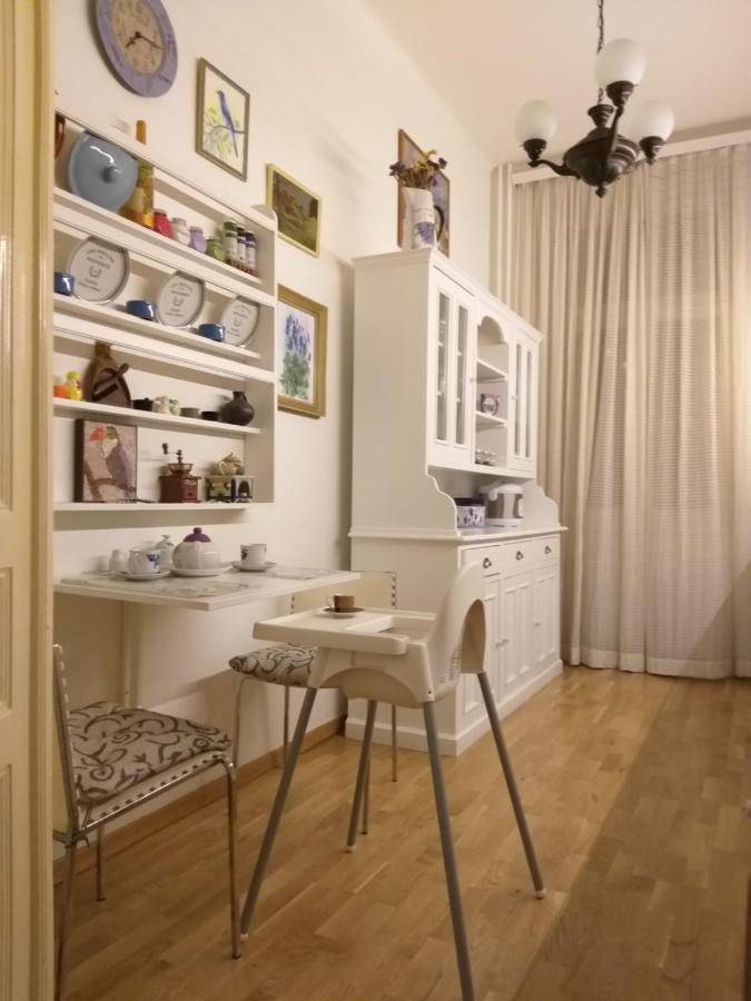 Retro Big Apartment With Two Balconies And Lift Karlovy Vary Esterno foto