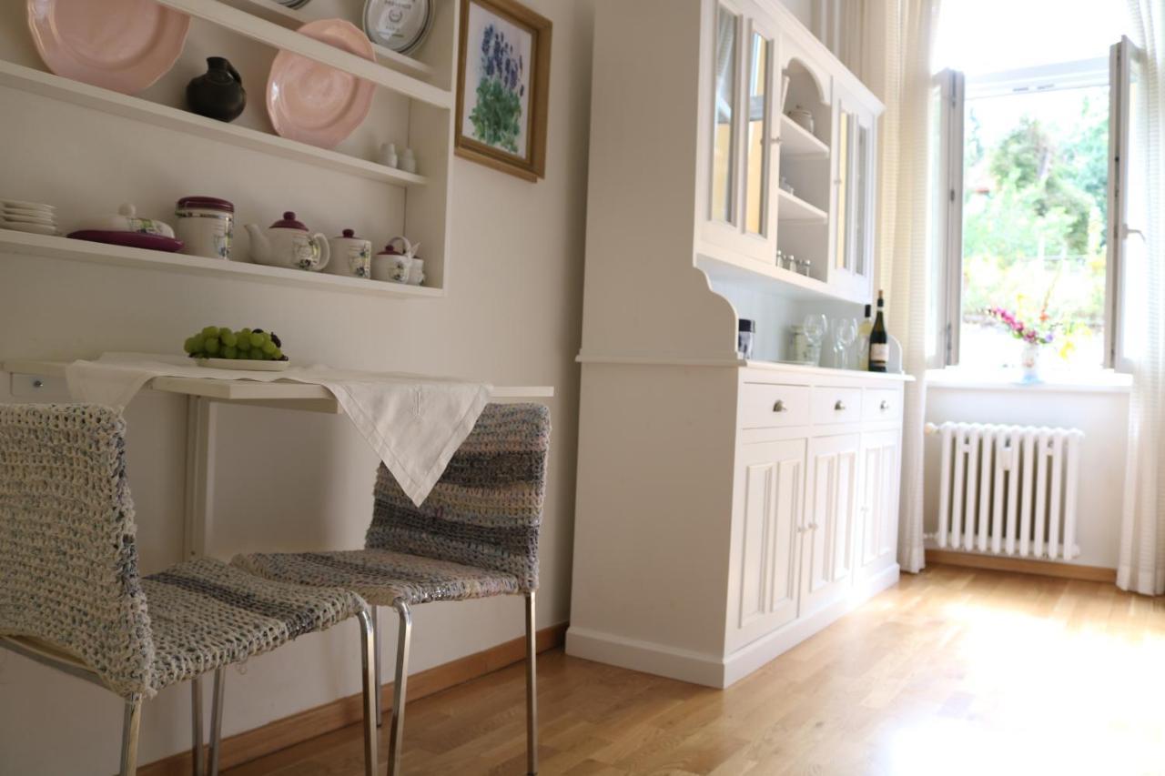 Retro Big Apartment With Two Balconies And Lift Karlovy Vary Esterno foto